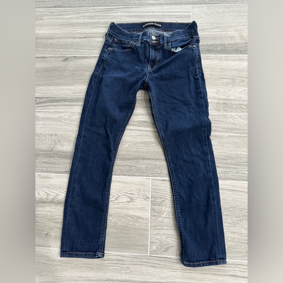 Express dark wash cropped legging mid rise size 6 R - Picture 1 of 3